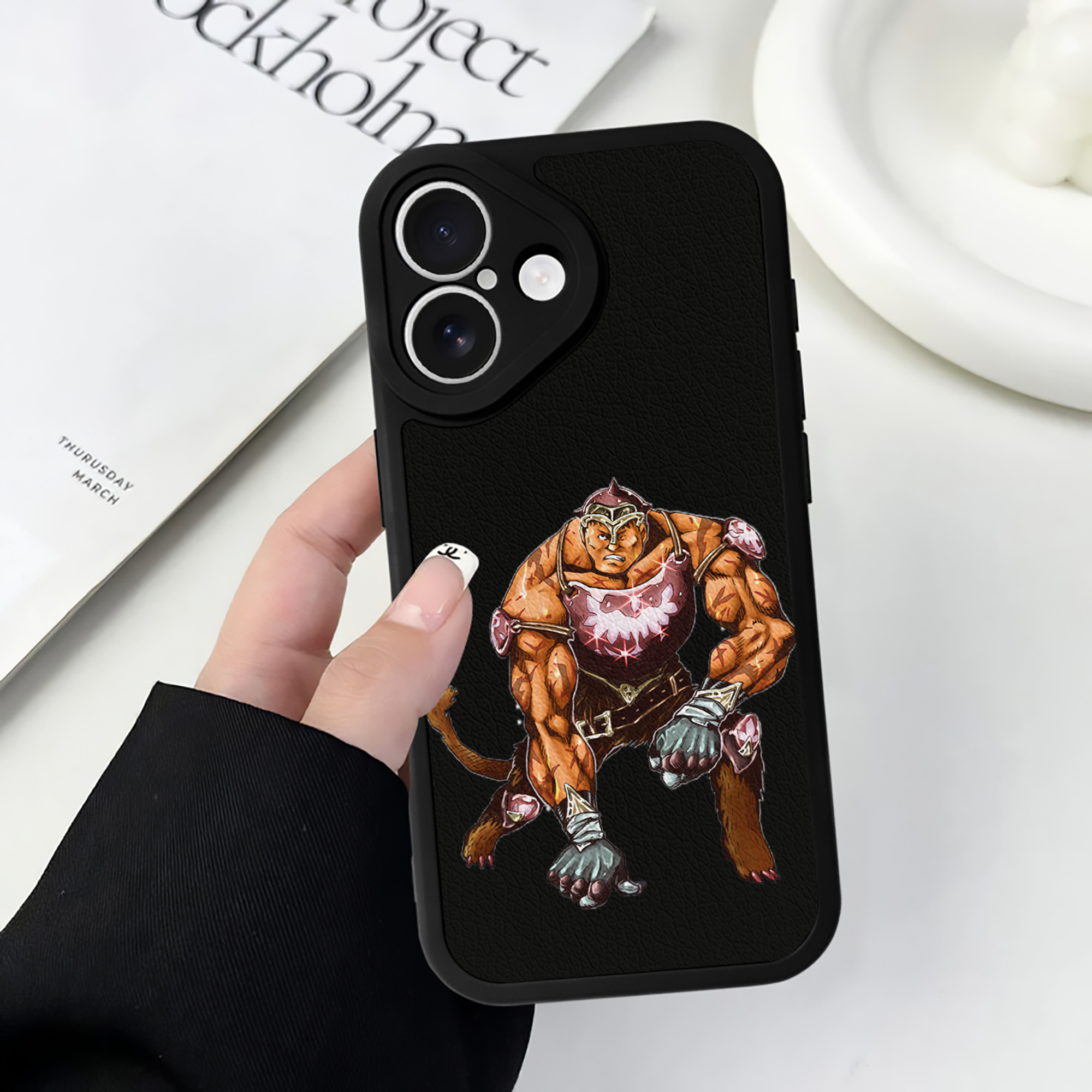 （画像用） 遊☆戯☆王 Yu-Gi-Oh! 【iPhone 16シリーズ対応】シリコンスマホケース（レザー調） 材質：シリコン